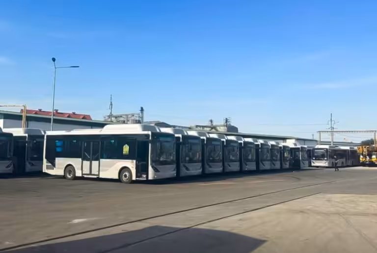 В Навои доставлены 42 современных автобуса