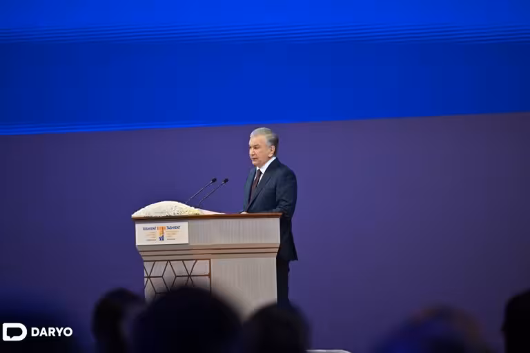 “Украина билан боғлиқ вазиятни фақат дипломатик йўллар билан ҳал этиш зарур, деб ҳисоблаймиз” — Шавкат Мирзиёев