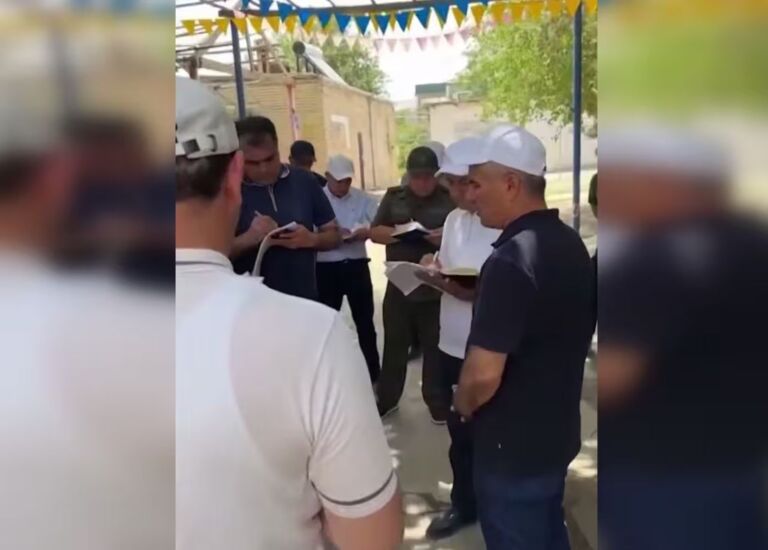 «Вынужден был выражаться эмоционально»: в Бухаре прокомментировали приказ хокима «закопать здание вместе с людьми»