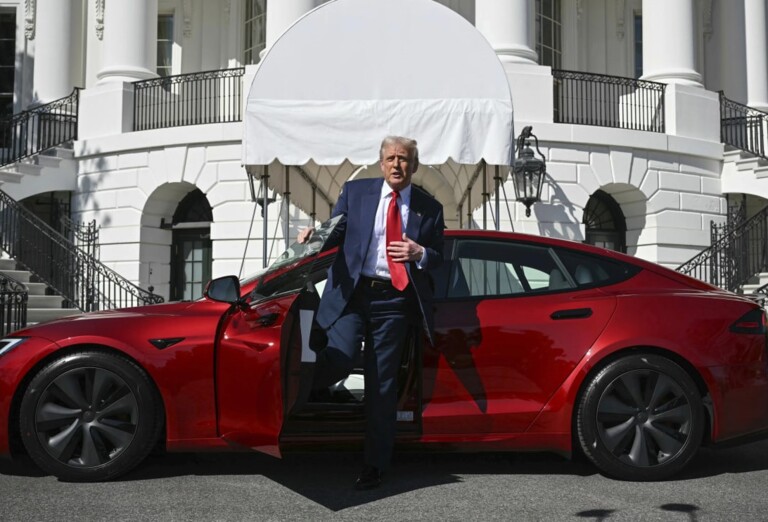 Tramp Mask bilan ziddiyat sababli o‘zining Tesla avtomobilini sotmoqchi
