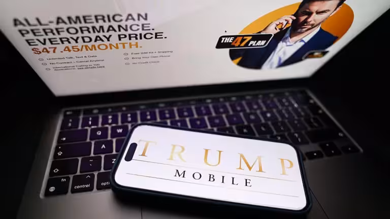 Trump бренди остида мобил телефон ишлаб чиқарилади 
