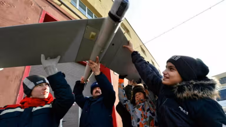 Rossiyada bolalar uchun dronlarni boshqarish bo‘yicha musobaqalar o‘tkaziladi