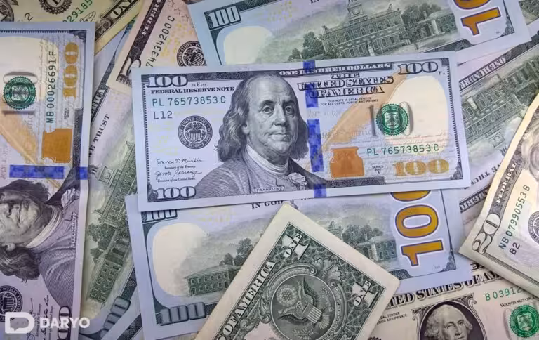 O‘zbekistonda dollar kursi yana 12 700 so‘mdan tushdi