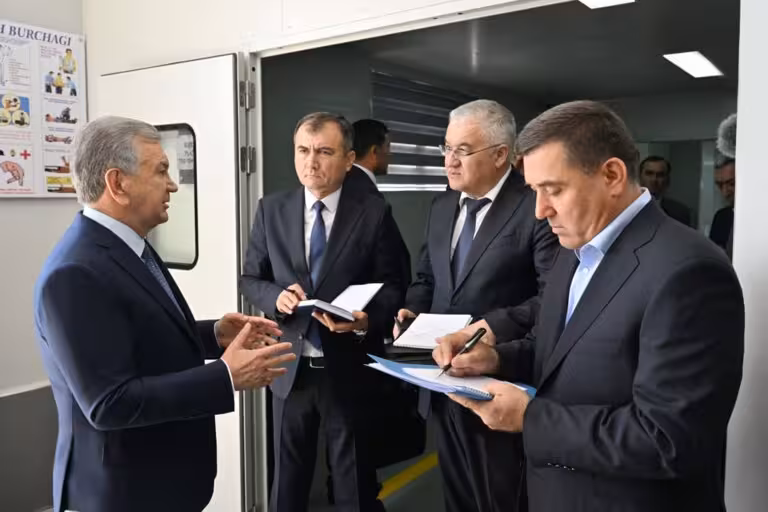 Шавкат Мирзиёев Қашқадарёга келди