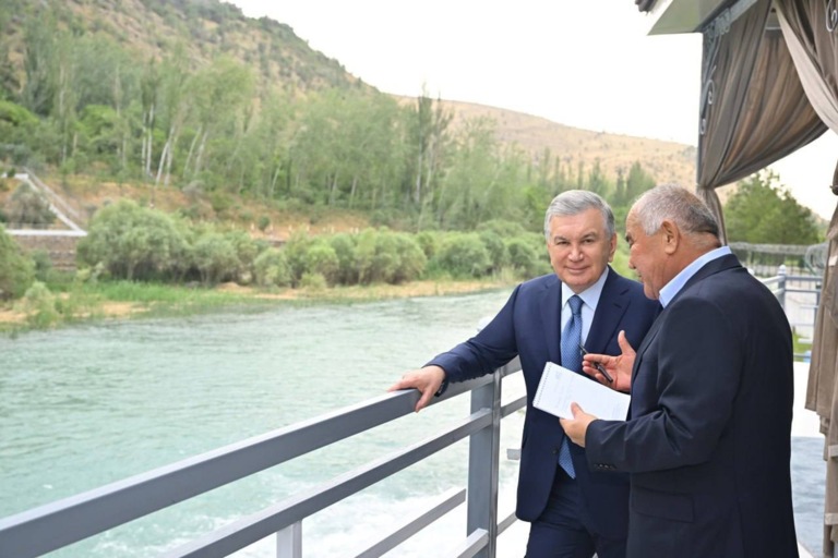 President Mirziyoyev visits Uzbekistan’s newly built $1.5mn hydropower power plant in Hisorak 