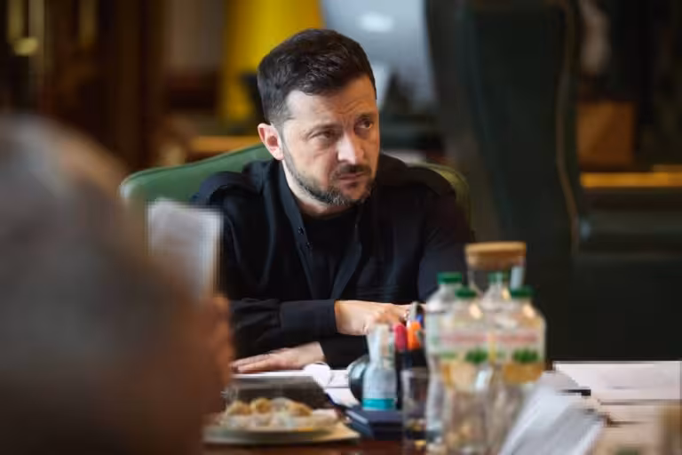 Zelenskiy Putinning uchrashish taklifiga javob qaytardi