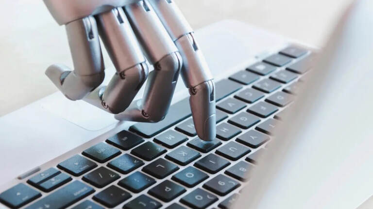 Қозоғистон полицияси терговда сунъий интеллект ёрдамчисини қўллади