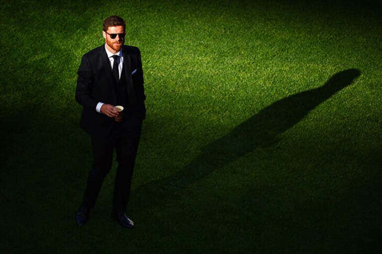 Ronaldudan penaltini tortib olgan, Kasilyas bilan mojaroda Mourinyoni qo‘llab-quvvatlagan va maydondagi “o‘ynovchi murabbiy” bo‘lgan Xabi Alonso haqida