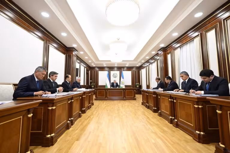 Uzbekistan to commission 12 solar, 4 wind power plants and 12 storage systems by end of 2025 