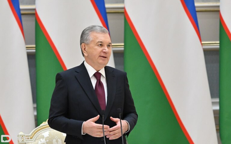 Шавкат Мирзиёев поздравил работников печати и средств массовой информации