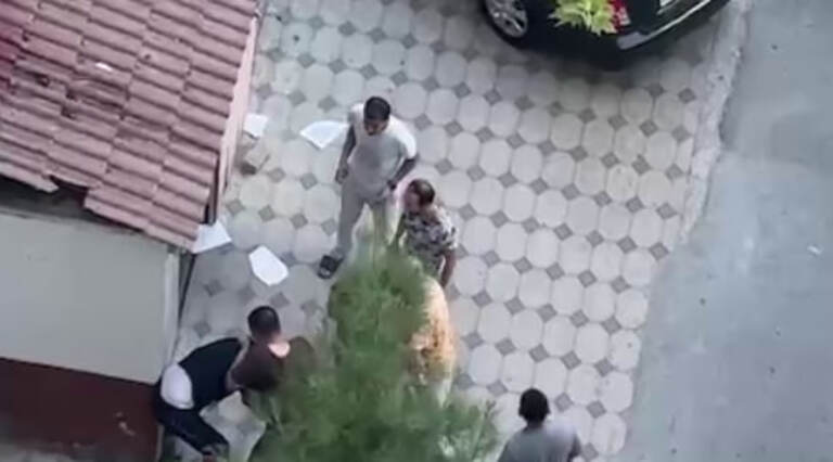 Toshkentda fuqaro inspektorga pichoq bilan tajovuz qildi (video) 
