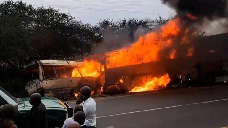 Tanzaniyada avtobuslar yonib ketishi sabab 38 kishi halok bo‘ldi