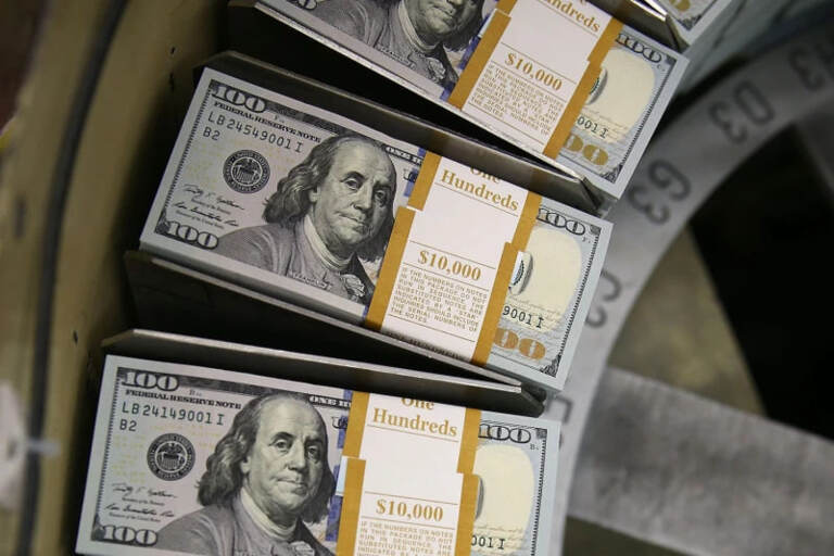 Global davlat qarzi 102 trln dollarga yetib, rekord o‘rnatdi