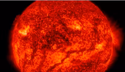 Astronomlar tarixda ilk bor Quyoshning janubiy qutbi fotosuratlarini namoyish etdi