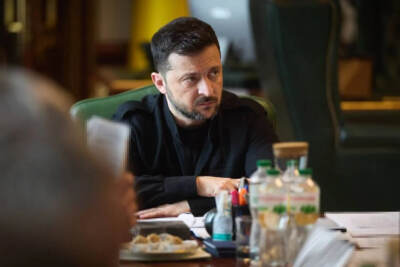 Zelenskiy Putinning uchrashish taklifiga javob qaytardi