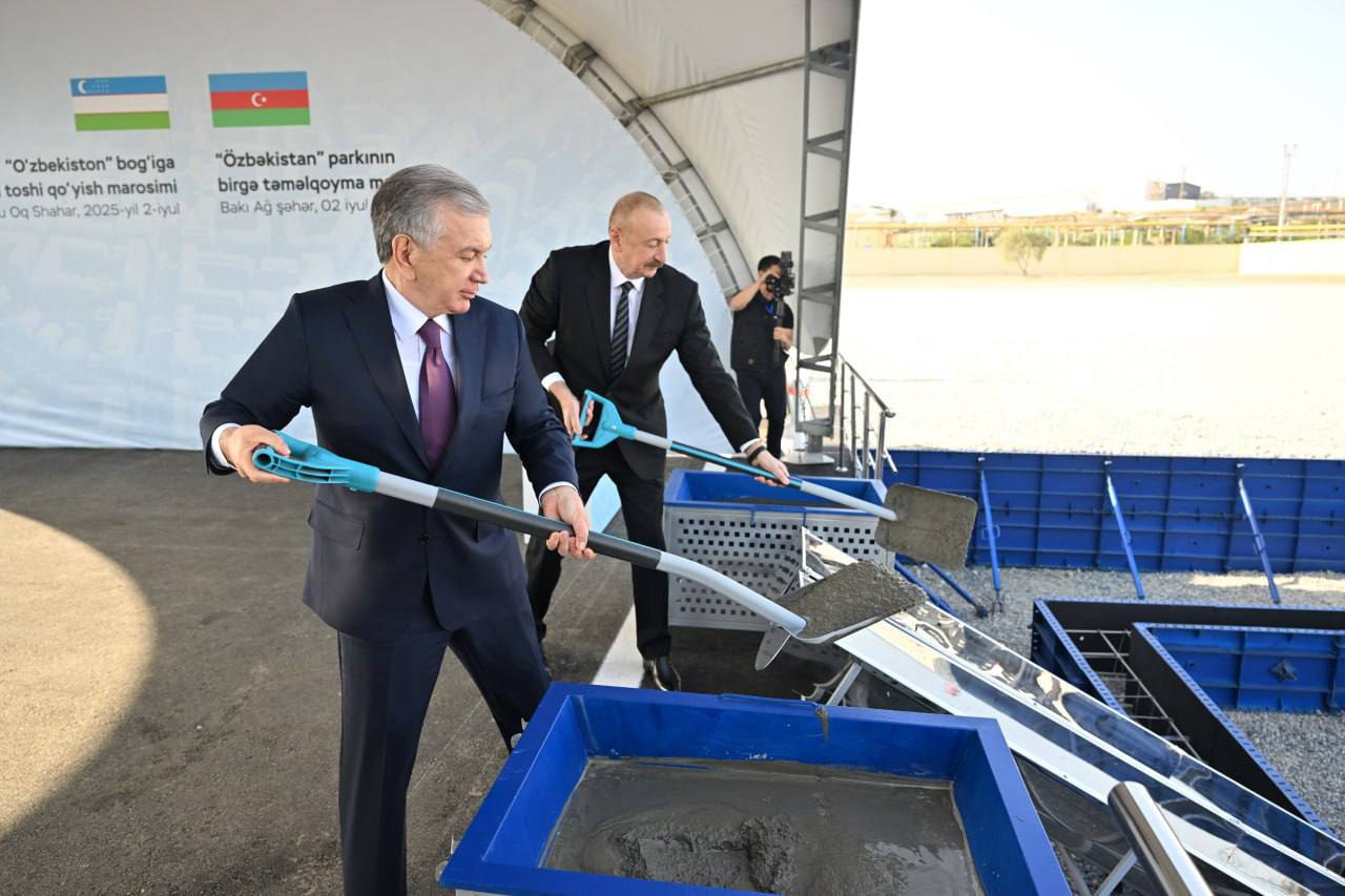 Şevket Mirziyoyev ve İlham Aliyev Bakü’de “Özbekistan” Parkı’nın Temelini Attı (Fotoğraflar)