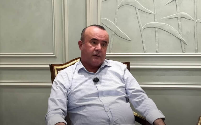 Iskandar Hamroqulov 1,5 yosh farzandi OITSdan vafot etgani haqida so‘zlab berdi