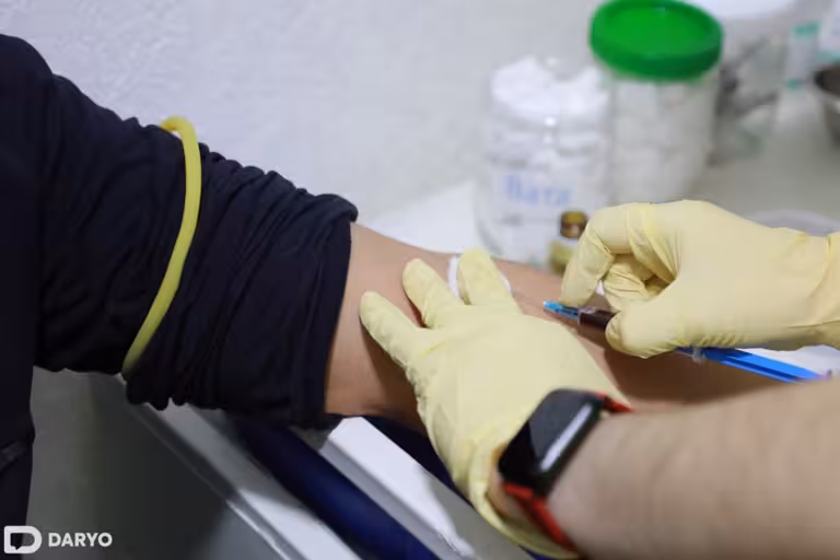 Чет элдан қайтган ўзбекистонликларни ОИВга мажбурий текшириш кўзда тутилган қонун лойиҳаси қабул қилинди
