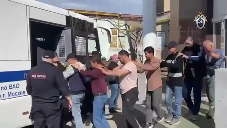 В ходе иммиграционных рейдов в Москве задержали более 500 человек 
