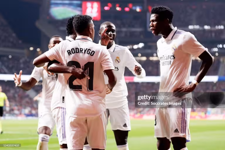“Manchester Yunayted” “Real” futbolchisi uchun 90 mln yevro taklif qildi