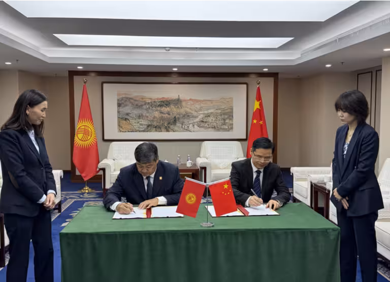 Kyrgyzstan, China sign protocol on building food safety laboratory in Bishkek 