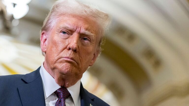 «Путин складно говорит, а вечером всех бомбит» — Трамп подтвердил поставку Украине ракет Patriot