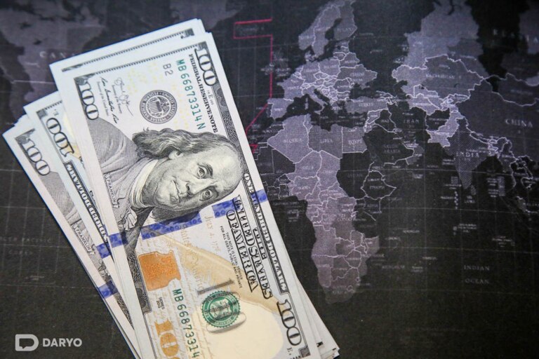 O‘zbekistonda dollar kursi 100 so‘mdan ortiq pastladi 
