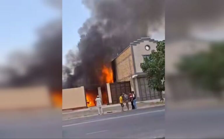 В Андижане произошел крупный пожар в автосервисе, организованном в частном доме (видео)