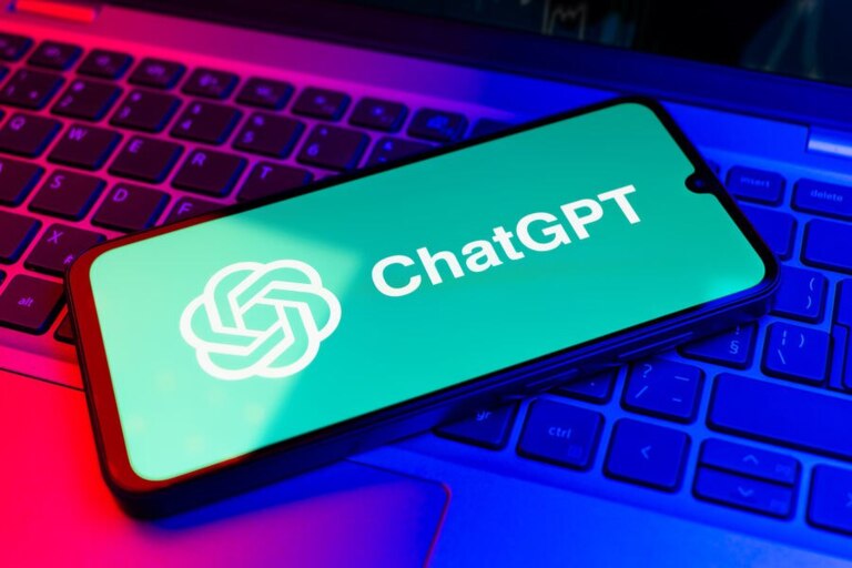 Бразилиялик кекса аёл ChatGPT’ни севиб қолганини маълум қилди