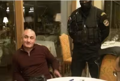 Moskvada ozarbayjonlik “qonundagi o‘g‘ri” qo‘lga olindi (video)