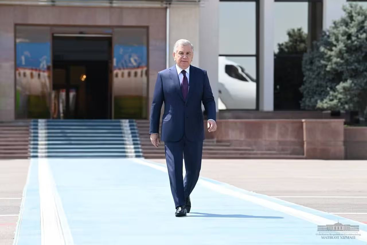 Shavkat Mirziyoyev in visita di lavoro in Turkmenistan