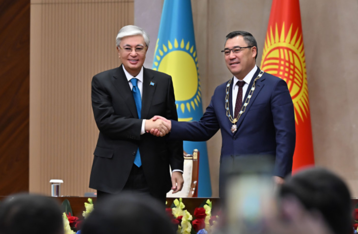 Kazakhstan bestows Order of “Altyn Kyran” on Kyrgyz President Sadyr Japarov
