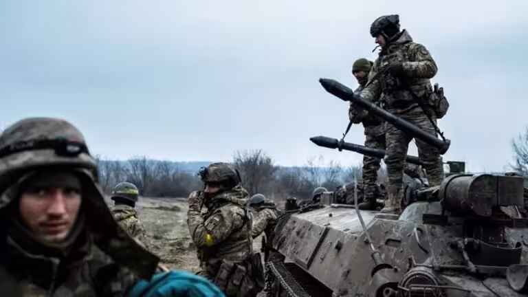 Jizzaxda Rossiya armiyasiga yollanib, Ukrainaga qarshi urushda qatnashgan fuqaro sud qilindi