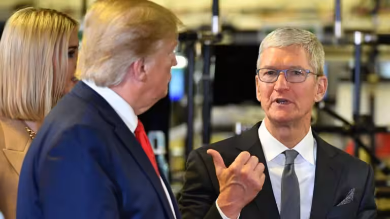 Apple Трамп босими остида АҚШга 100 млрд доллар сармоя киритади