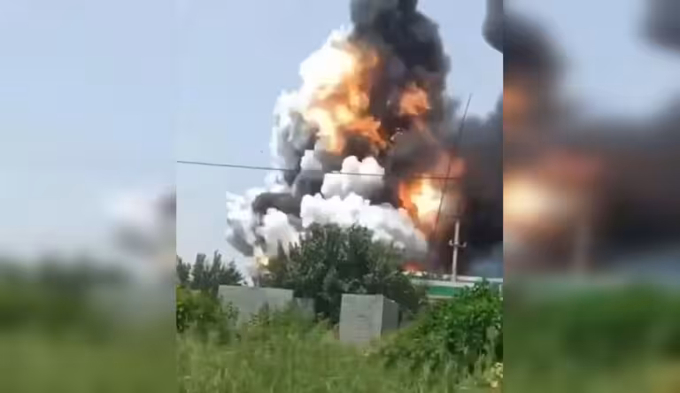 На заправке в Сурхандарье произошел взрыв (видео)