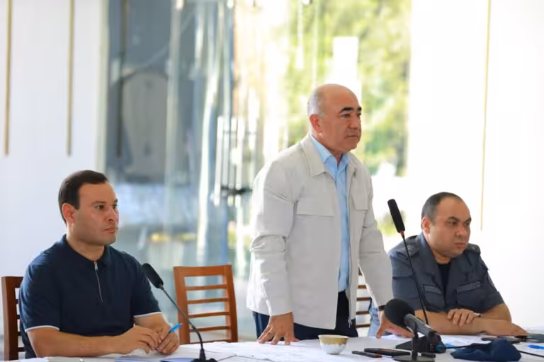 “Uch qahramon” bozoridagi yong‘inda 74 mlrd so‘m zarar ko‘rilgan. Vayron bo‘lgan hududda metro quriladi